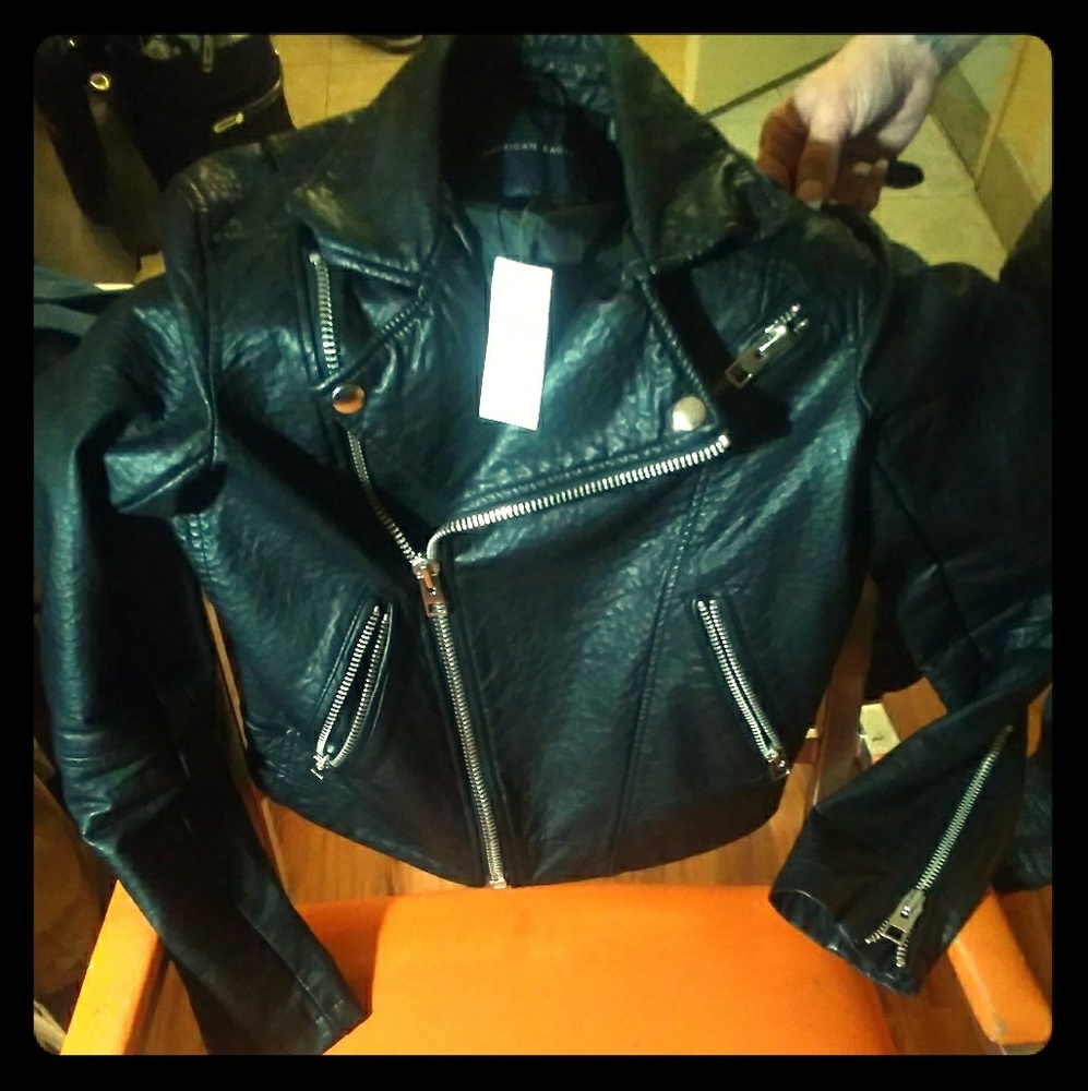 Leather American Eagle ladies Bomber Jacket
